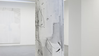 Julius Heinemann - Untitled (Infinite Column)